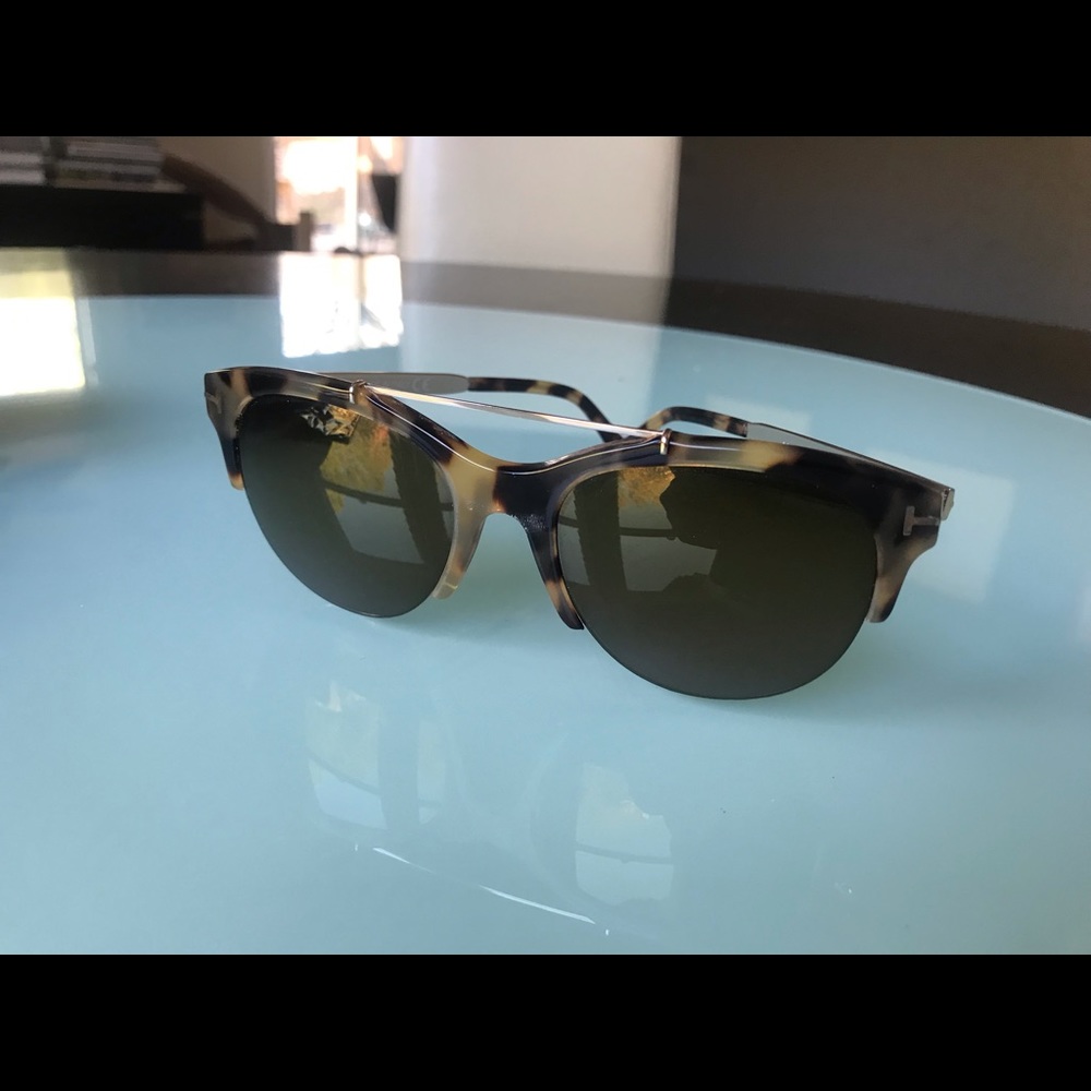 Tom Ford Aviator Style Horn Rimmed Sunglasses